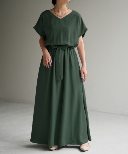 HUG.U(ハグユー)の「マキシ丈ワンピース<選べる2丈>(ワンピース・レディース・ベージュ/ネイビー/ライトグレー/グリーン/グレイッシュブルー/ブラック・M(レギュラー丈)/M(トール丈)/L(レギュラー丈)/L(トール丈))」の21枚目の写真