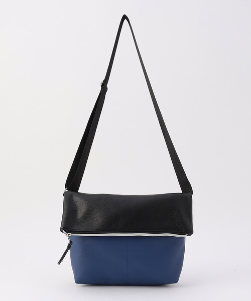 COMME　CA COMMUNE（コムサコミューン）の「バイカラー ショルダーバッグ（ショルダーバッグ・メンズ・ブラック×グリーン/チャコールグレー×ブラック/イエロー系その他/ブラック×ブルー・FREE）」の2枚目の写真