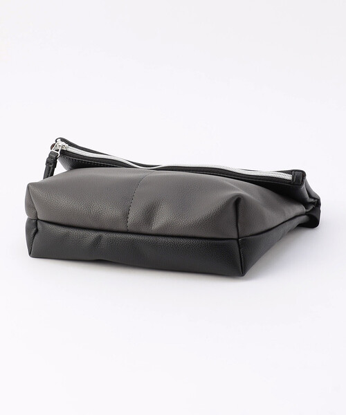 COMME　CA COMMUNE（コムサコミューン）の「バイカラー ショルダーバッグ（ショルダーバッグ・メンズ・ブラック×グリーン/チャコールグレー×ブラック/イエロー系その他/ブラック×ブルー・FREE）」の7枚目の写真