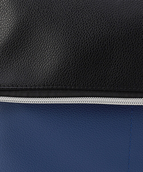 COMME　CA COMMUNE（コムサコミューン）の「バイカラー ショルダーバッグ（ショルダーバッグ・メンズ・ブラック×グリーン/チャコールグレー×ブラック/イエロー系その他/ブラック×ブルー・FREE）」の16枚目の写真