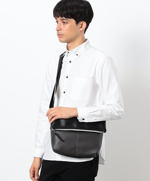 COMME　CA COMMUNE（コムサコミューン）の「バイカラー ショルダーバッグ（ショルダーバッグ・メンズ・ブラック×グリーン/チャコールグレー×ブラック/イエロー系その他/ブラック×ブルー・FREE）」の17枚目の写真