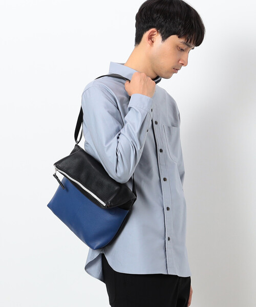 COMME　CA COMMUNE（コムサコミューン）の「バイカラー ショルダーバッグ（ショルダーバッグ・メンズ・ブラック×グリーン/チャコールグレー×ブラック/イエロー系その他/ブラック×ブルー・FREE）」の22枚目の写真