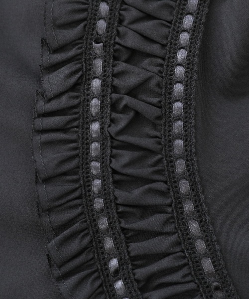 somari imagination(ソマリ イマジネーション)の「『ショルダーギャザーブラウス』(シャツ/ブラウス・レディース・ブラック/オフホワイト・2/1)」の9枚目の写真