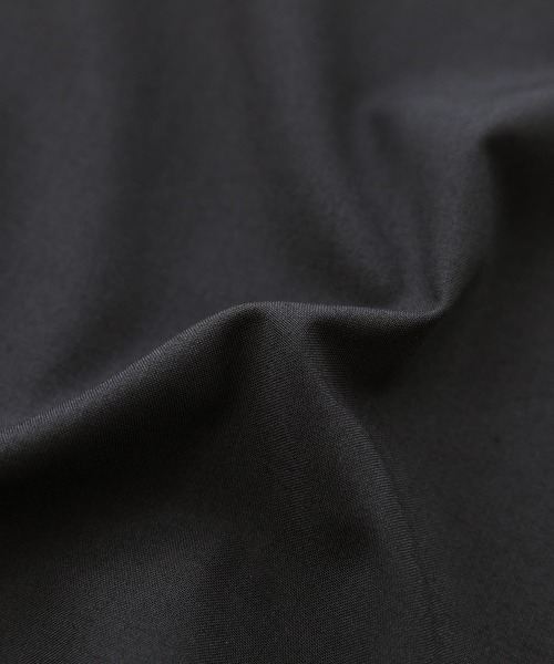 somari imagination(ソマリ イマジネーション)の「『ショルダーギャザーブラウス』(シャツ/ブラウス・レディース・ブラック/オフホワイト・2/1)」の3枚目の写真