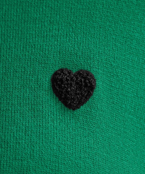ELFRANK(エルフランク)の「《新色追加》ワンポイントハート刺繍ニットプルオーバー(ニット/セーター・レディース・グレー/レッド/ブラック/グリーン・FREE)」の16枚目の写真