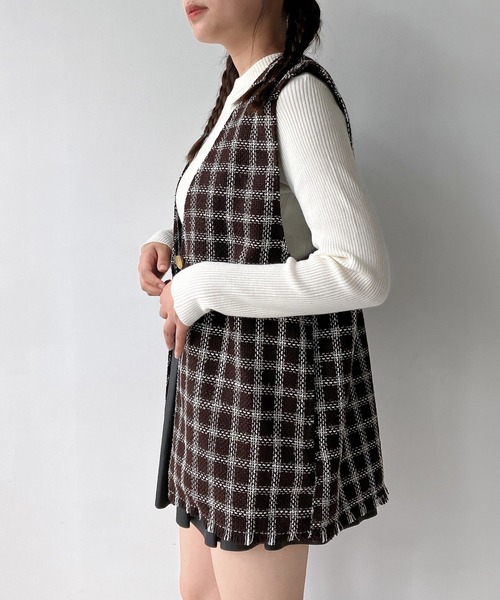 AS KNOW AS plus（アズノゥアズプラス）の「◇ツイードフリンジベスト（ベスト・レディース・ブラック系/ブラウン系/アイボリー系・FREE）」の4枚目の写真