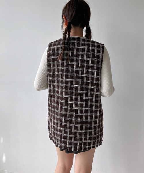 AS KNOW AS plus（アズノゥアズプラス）の「◇ツイードフリンジベスト（ベスト・レディース・ブラック系/ブラウン系/アイボリー系・FREE）」の5枚目の写真