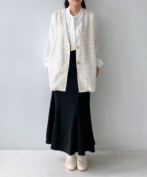 AS KNOW AS plus（アズノゥアズプラス）の「◇ツイードフリンジベスト（ベスト・レディース・ブラック系/ブラウン系/アイボリー系・FREE）」の21枚目の写真