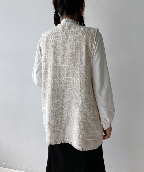 AS KNOW AS plus（アズノゥアズプラス）の「◇ツイードフリンジベスト（ベスト・レディース・ブラック系/ブラウン系/アイボリー系・FREE）」の17枚目の写真