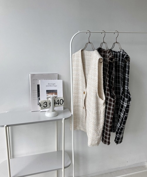 AS KNOW AS plus（アズノゥアズプラス）の「◇ツイードフリンジベスト（ベスト・レディース・ブラック系/ブラウン系/アイボリー系・FREE）」の9枚目の写真