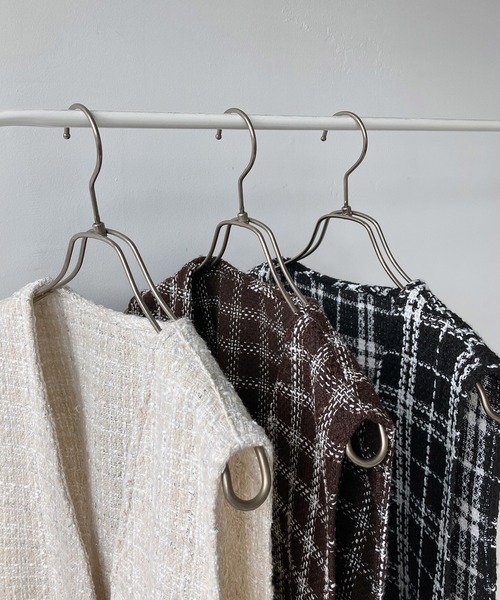 AS KNOW AS plus（アズノゥアズプラス）の「◇ツイードフリンジベスト（ベスト・レディース・ブラック系/ブラウン系/アイボリー系・FREE）」の10枚目の写真