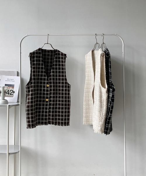 AS KNOW AS plus（アズノゥアズプラス）の「◇ツイードフリンジベスト（ベスト・レディース・ブラック系/ブラウン系/アイボリー系・FREE）」の15枚目の写真