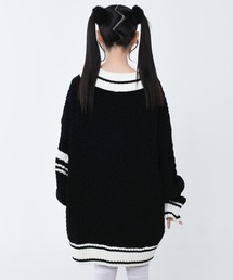 TRAVAS　TOKYO トラバストーキョー エンブレムパッチケーブルニット サイズ:F  Vネック セーター    ブラック/ホワイト ユニセックス / 240001155259 TRAVAS TOKYO（トラバス トウキョウ）の「『TRAVAS TOKYO