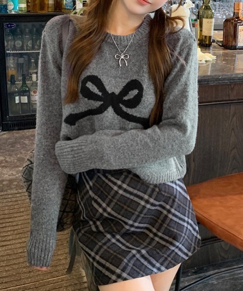 GEMEDA(ジェメダ)の「配色リボンショートニットトップス(ニット/セーター・レディース・ブラック/グレー・M)」の14枚目の写真