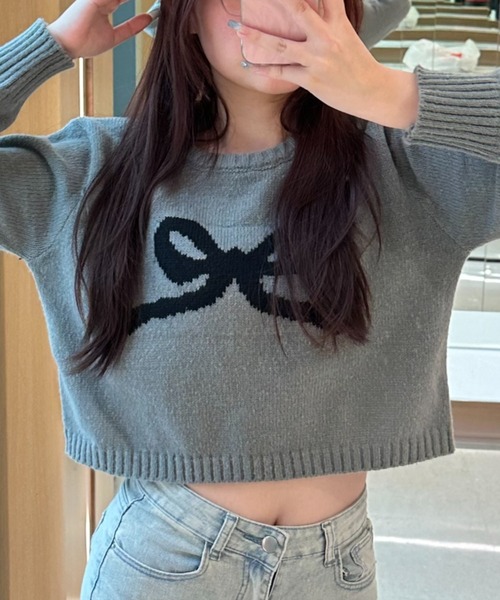 GEMEDA(ジェメダ)の「配色リボンショートニットトップス(ニット/セーター・レディース・ブラック/グレー・M)」の18枚目の写真