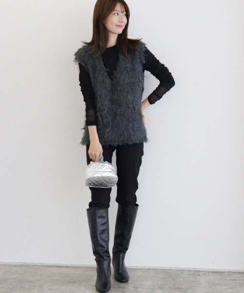 PESERICOのパンツ　黒　サイズ44 Peserico（ペゼリコ）パンツ - FARFETCH