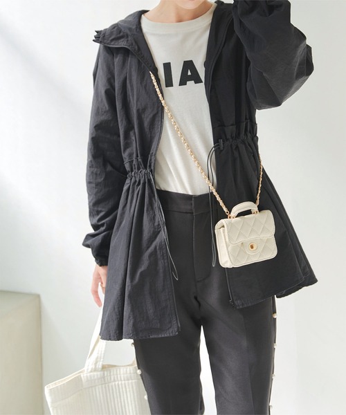 KOBE LETTUCE（コウベレタス）の「選べる2タイプ 撥水加工パッカブルマウンテンパーカー（パーカー・レディース・ブラック/ブラック系・M/M1）」の10枚目の写真