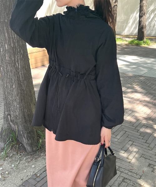 KOBE LETTUCE（コウベレタス）の「選べる2タイプ 撥水加工パッカブルマウンテンパーカー（パーカー・レディース・ブラック/ブラック系・M/M1）」の13枚目の写真