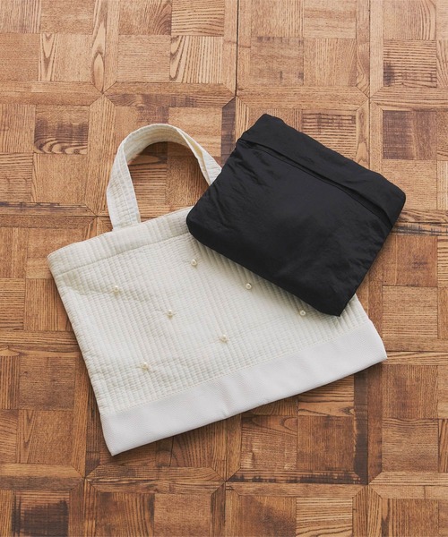 KOBE LETTUCE（コウベレタス）の「選べる2タイプ 撥水加工パッカブルマウンテンパーカー（パーカー・レディース・ブラック/ブラック系・M/M1）」の14枚目の写真