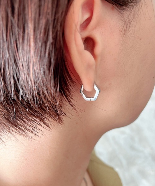 ciite'(シーテ)の「【 金属アレルギー対応 】 ペンタゴンピアス サージカルステンレス (両耳用)(ピアス(両耳用)・レディース・ピンクゴールド/ゴールド/シルバー・FREE)」の2枚目の写真