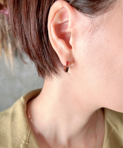 ciite'(シーテ)の「【 金属アレルギー対応 】 ペンタゴンピアス サージカルステンレス (両耳用)(ピアス(両耳用)・レディース・ピンクゴールド/ゴールド/シルバー・FREE)」の4枚目の写真