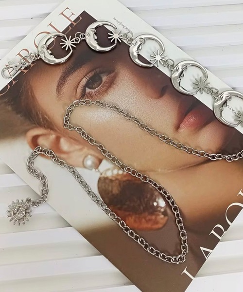 BARELY BLUE(ベアリーブルー)の「【 BARELY BLUE / ベアリーブルー 】 ムーン モチーフ チェーン ベルト(ベルト・レディース・シルバー・FREE)」の2枚目の写真