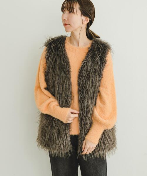 ITEMS URBANRESEARCH(アイテムズ アーバンリサーチ)の「シャギークルーネックニット(ニット/セーター・レディース・グリーン系その他/アイボリー/オレンジ/ネイビー・FREE)」の17枚目の写真