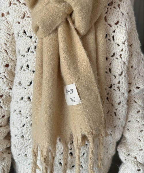lawgy（ラウジー）の「bulky fluffy muffler / バルキーフラッフィーマフラー（マフラー・レディース・ピンク/イエロー/ベージュ/ブルーグレー/アイボリー・FREE）」の9枚目の写真