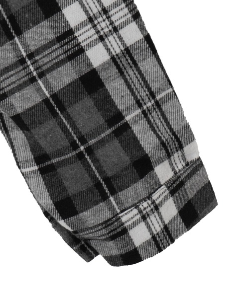 Figments（フィグメンツ）の「クロップドドロストチェックシャツ（シャツ/ブラウス・レディース・レッド/ブラック・FREE）」の13枚目の写真