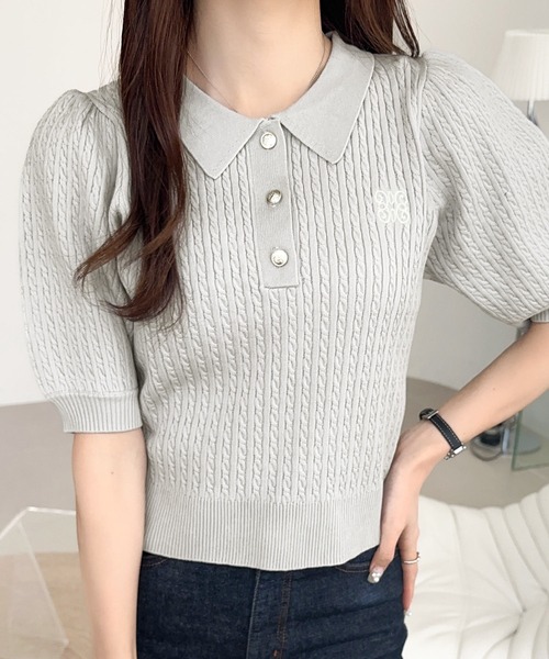 mily bilet(ミウィビレット)の「【mily bilet】知的フェミニンで好印象をプラス。胸刺繍ケーブルニットパフスリーブポロシャツ(半袖)(ポロシャツ・レディース・ピンク/アイボリー/ライトグレー/ネイビー・X-LARGE/SMALL/MEDIUM/LARGE)」の10枚目の写真
