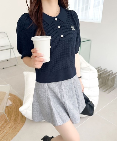 mily bilet(ミウィビレット)の「【mily bilet】知的フェミニンで好印象をプラス。胸刺繍ケーブルニットパフスリーブポロシャツ(半袖)(ポロシャツ・レディース・ピンク/アイボリー/ライトグレー/ネイビー・X-LARGE/SMALL/MEDIUM/LARGE)」の16枚目の写真