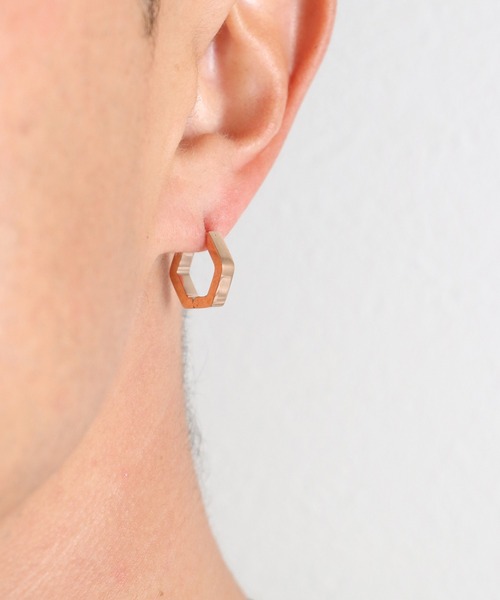 ANCHOR（アンカー）の「フープピアス 六角（ピアス（片耳用）・メンズ・ゴールド/ブラック/シルバー・FREE）」の3枚目の写真