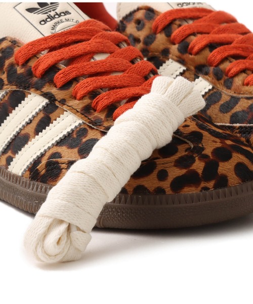 adidas(アディダス)の「adidas SAMBA OG W / アディダス サンバ OG W(スニーカー・レディース・ブラウン・22.5cm/23.0cm/23.5cm/24.0cm/24.5cm/25.0cm/25.5cm/26.0cm/26.5cm/27.0cm/27.5cm/28.0cm/28.5cm/29.0cm)」の4枚目の写真