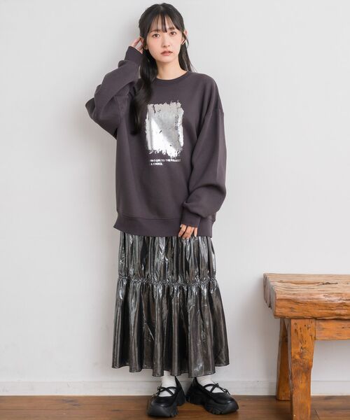 RETRO GIRL（レトロガール）の「箔プリントトレーナー（Tシャツ/カットソー・レディース・チャコールグレー/ナチュラル・FREE）」の11枚目の写真