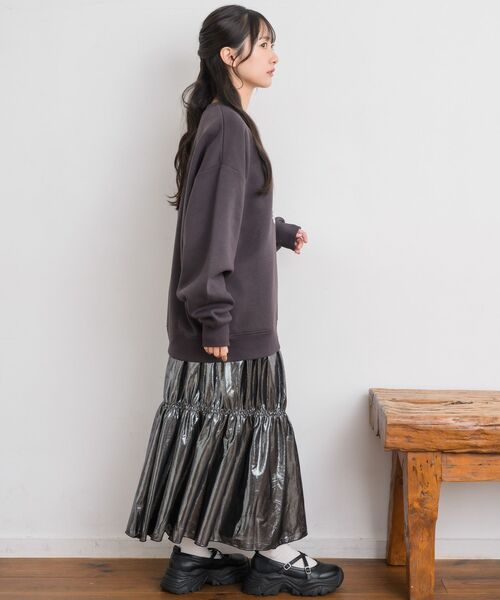 RETRO GIRL（レトロガール）の「箔プリントトレーナー（Tシャツ/カットソー・レディース・チャコールグレー/ナチュラル・FREE）」の12枚目の写真