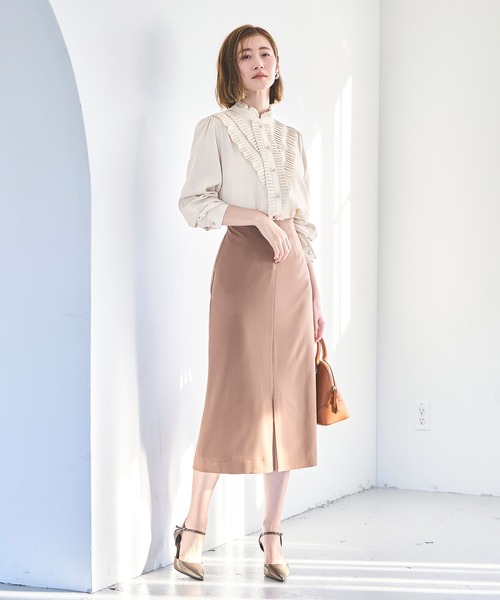 RUIRUE BOUTIQUE（ルイルエブティック）の「洗える ストレッチ ｜ プリーツ スタンドカラー ブラウス ｜ レディース 体型カバー 長袖 オフィスカジュアル きれいめ 上品 無地 華やか トップス シャツ（シャツ/ブラウス・レディース・ホワイト/ブラック/ライトベージュ/チャコールグレー/グリーン・S/M/L/LL/3L/5L/4L）」の17枚目の写真