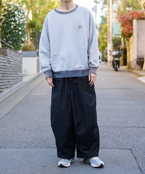 Needles（ニードルス）の「【NEEDLES/ニードルズ】〈別注〉 2-Tone CrewNeck Sweat Shirts（スウェット・メンズ・ブラック/グレー・SMALL/LARGE/MEDIUM）」の5枚目の写真