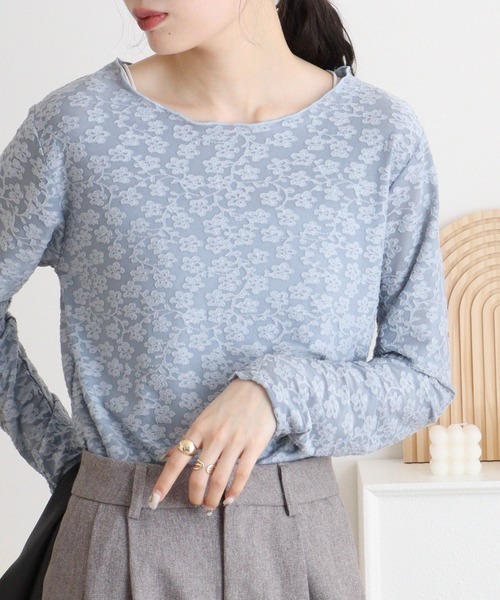 mitis（ミティス）の「mitis 花柄シアークルーネックロンT（Tシャツ/カットソー・レディース・ブラック/ブルー/アイボリー・M）」の7枚目の写真
