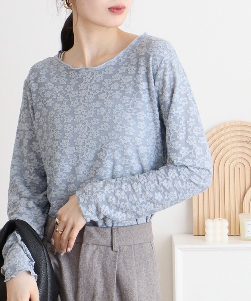 mitis（ミティス）の「mitis 花柄シアークルーネックロンT（Tシャツ/カットソー・レディース・ブラック/ブルー/アイボリー・M）」の19枚目の写真