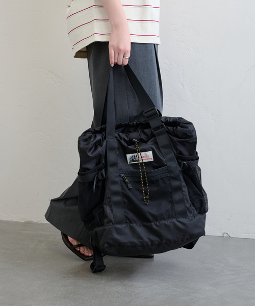 U by SPICK&SPAN(ユーバイスピックアンドスパン)の「CARIBOU MOUNTAINEERING/カリブーマウンテニアリング L/W PACK TOTE(トートバッグ・レディース・ブラック/カーキ・FREE)」の2枚目の写真
