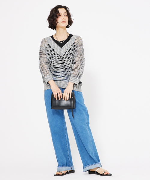 qualite（カリテ）の「ラメローゲージVネックニット（ニット/セーター・レディース・ブルー/ベージュ/ピンク・フリー）」の6枚目の写真