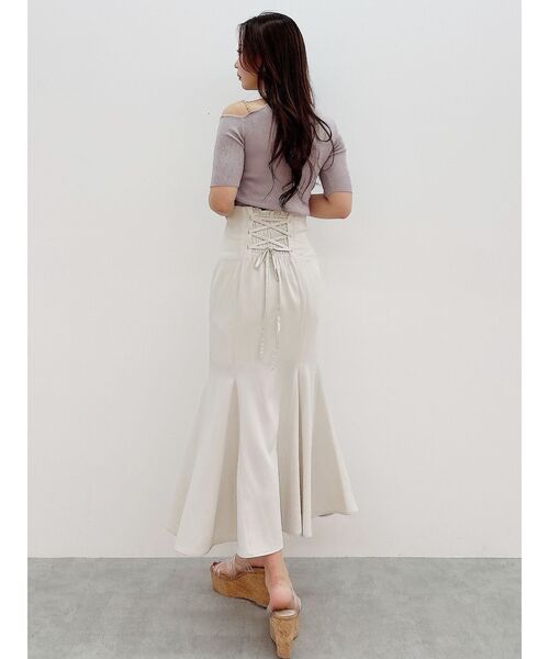 MERCURYDUO（マーキュリーデュオ）の「ショルダーパールチェーンカットアウトニット（ニット/セーター・レディース・オフホワイト/ベージュ/ブラック・FREE）」の8枚目の写真