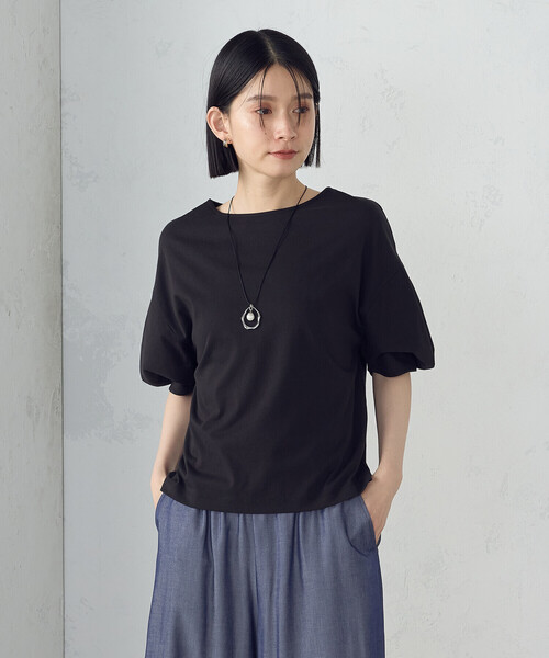 COMME CA ISM(コムサイズム)の「タックスリーブ ニュアンスカットソー(Tシャツ/カットソー・レディース・ブラック/カーキ/ホワイト・MEDIUM/LARGE)」の11枚目の写真