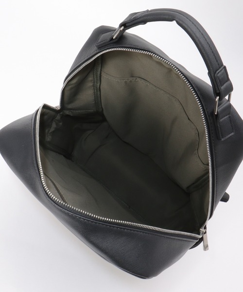 ikka（イッカ）の「サフィアーノタッチバックパック（バックパック/リュック・メンズ・オートミール/ブラック/ネイビー・FREE）」の12枚目の写真