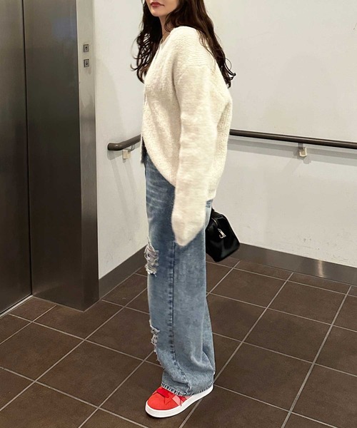 nelliy.(ネルリー)の「オリジナルパッチダメージワイドデニム(デニムパンツ・レディース・ブルー/ブラック・LARGE/MEDIUM)」の5枚目の写真