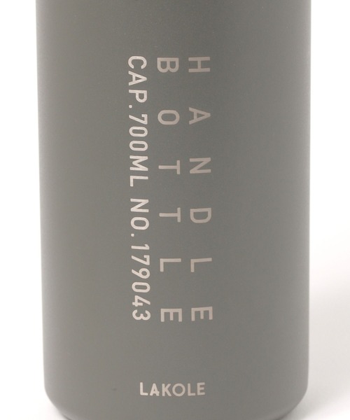 LAKOLE（ラコレ）の「【保温保冷】ハンドル付き真空ボトル(700ml) / 286295（水筒・レディース・ホワイト/チャコール・FREE）」の5枚目の写真