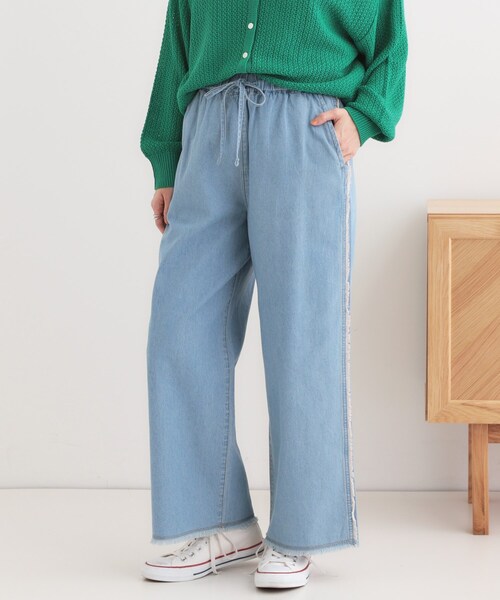 Cutie Blonde（キューティーブロンド）の「【S-LL】フリンジイージーデニムパンツ（デニムパンツ・レディース・ライトブルー/ブルー系その他・01/02/03/04）」の2枚目の写真