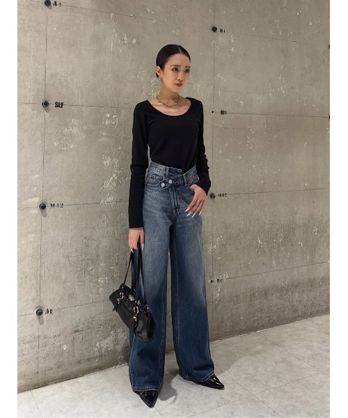 THROW by SLY（スローバイスライ）の「THROW　PAD IN BACK OPEN L/S TOPS パッドイン バックオープン ロングスリーブ トップス（Tシャツ/カットソー・レディース・ブラック/ブラウン・FREE）」の13枚目の写真