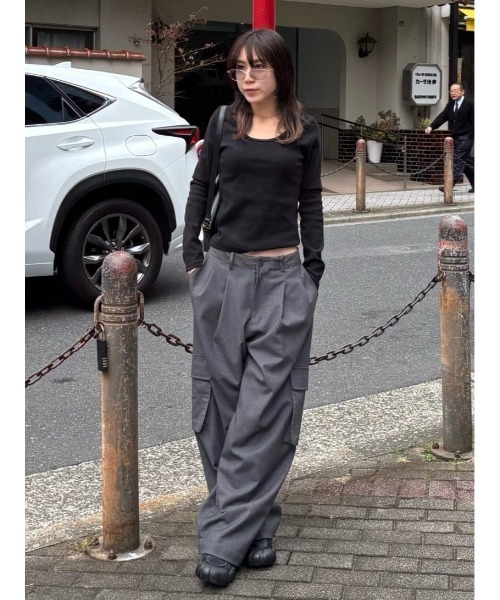 THROW by SLY（スローバイスライ）の「THROW　PAD IN BACK OPEN L/S TOPS パッドイン バックオープン ロングスリーブ トップス（Tシャツ/カットソー・レディース・ブラック/ブラウン・FREE）」の18枚目の写真