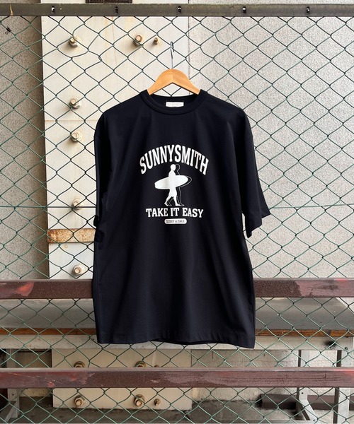 Sunny Smith(サニースミス)の「【SUNNY SMITH】アーチロゴ 11.6オンスウルトラヘヴィーウェイトTシャツ(CP)(Tシャツ/カットソー・メンズ・チャコール/ブラック・L/M)」の3枚目の写真